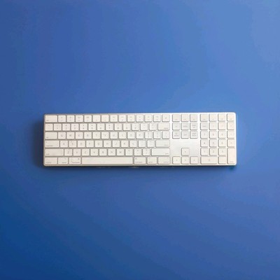 Apple Magic Keyboard A1843 Wireless Bluetooth With Numeric Keypad Mac iPad