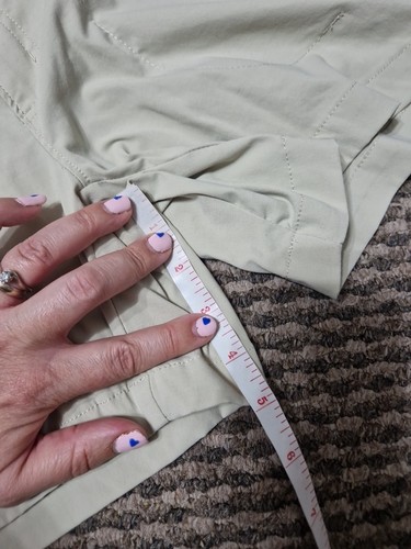 Columbia Omni-Shield Advanced Repellency Beige Womens Size 4 Short Shorts - Picture 14 of 18