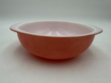Vintage Pyrex Pink 2 QT Round Casserole #024 Used Made in USA