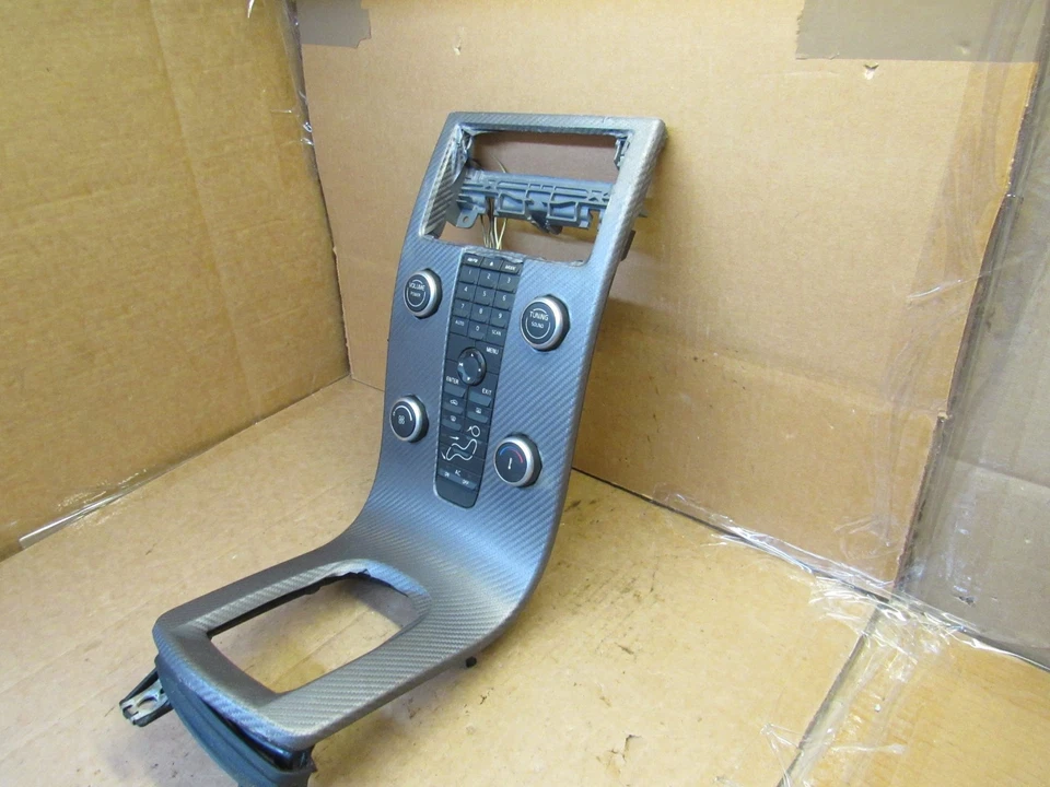 2009 VOLVO S40 CENTER CONSOLE CLIMATE CONTROL SWITCH PANEL TRIM OEM 30672565 - Image 4 of 4