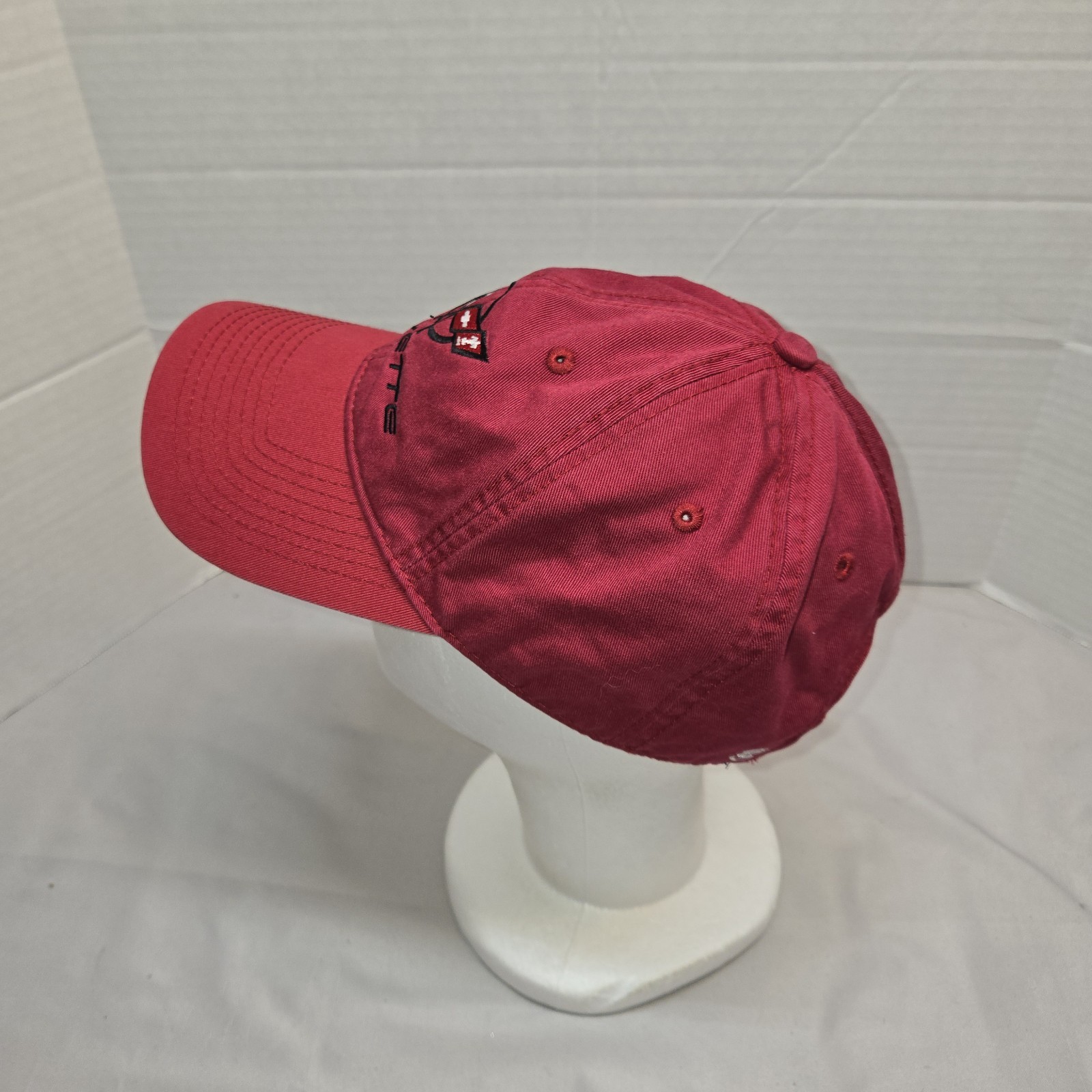 Corvette Adj Strap Red Hat Officially Licensed General Motors GM Euc Exclusive