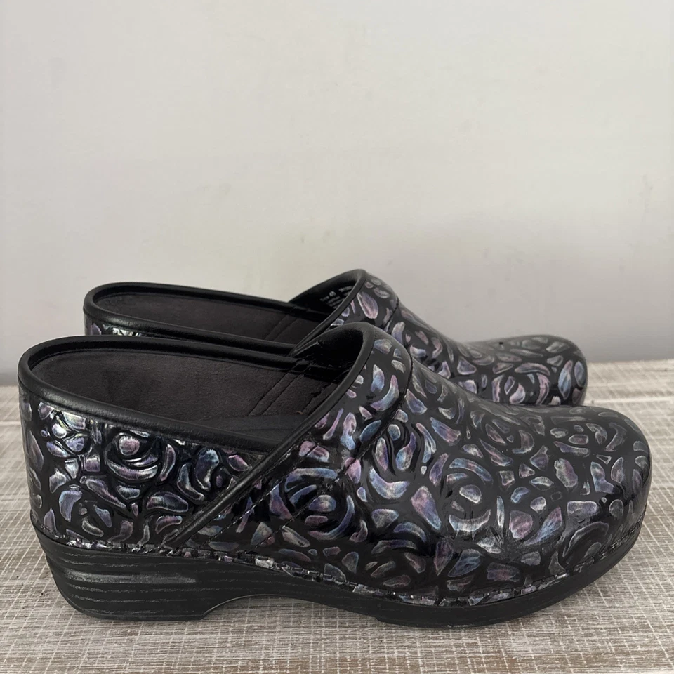 Dansko XP Mujer EE. UU. 9.5-10 Negro/Lavanda Patrón Floral ¡EXCELENTE ESTADO!! Foto 3 de 4