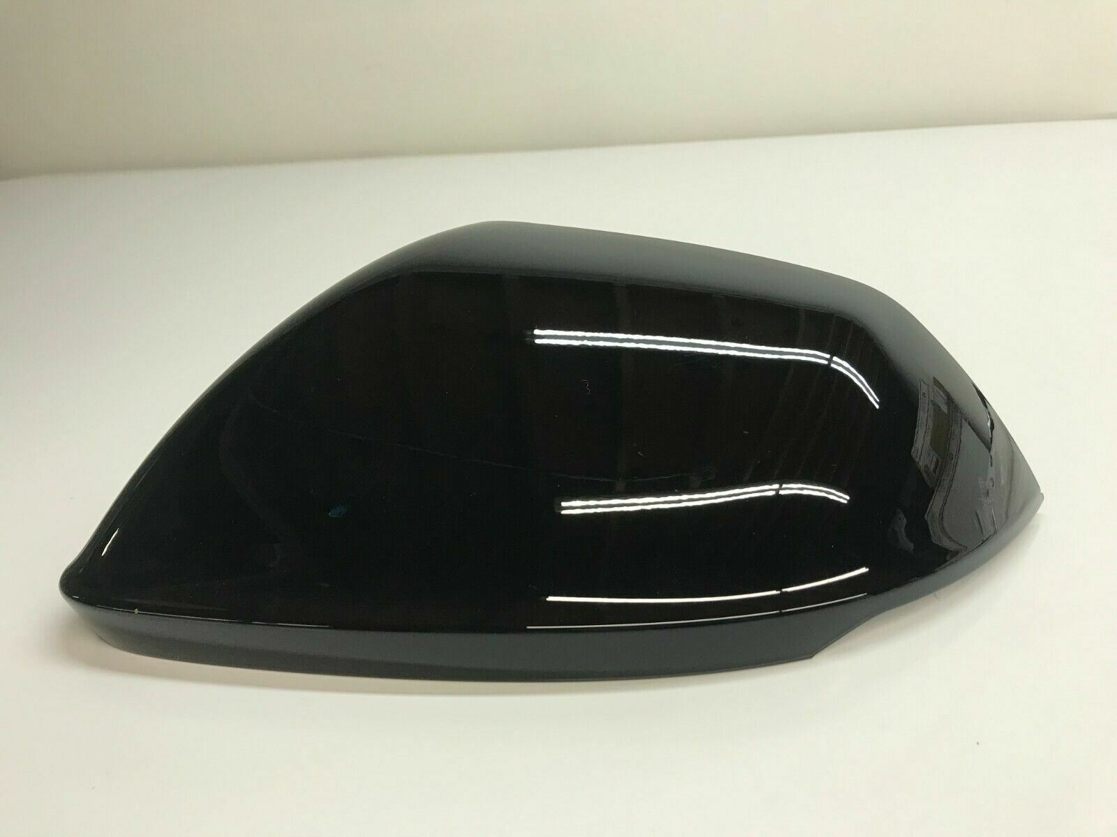 LAMBORGHINI URUS DRIVER LEFT EXTERIOR MIRROR HOUSING 4M8857527A