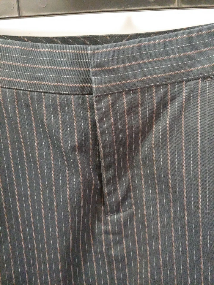 Falda Dockers Para Mujer Talla 10 Gris Rayas 23 Pulgadas Largo Botón Cremallera Mosca Foto 3 de 4