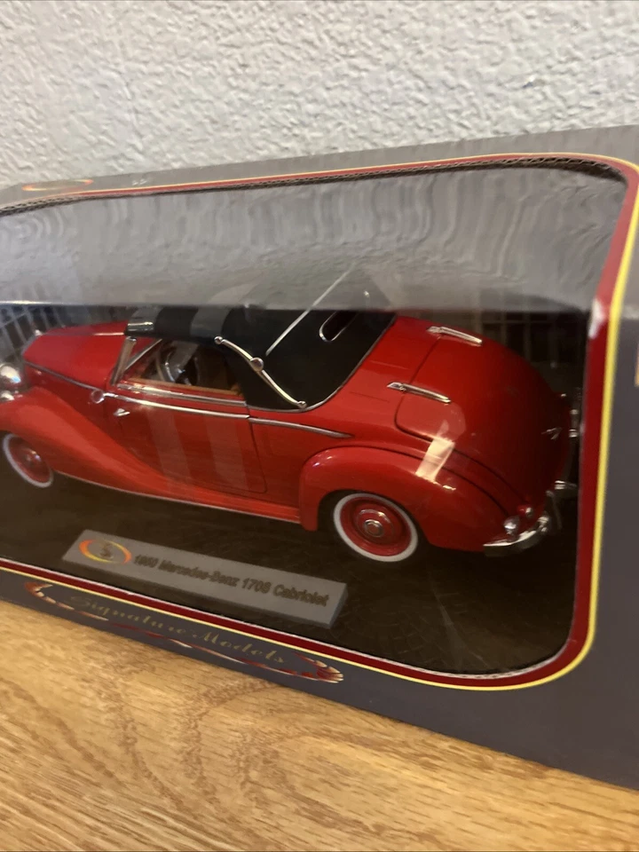 1950 Mercedes-Benz 170S Cabriolet 1:18 Scale Signature Model 2009 UNOPENED  - Image 4 of 4