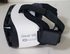 Samsung Gear VR Headset (TMOM64461)