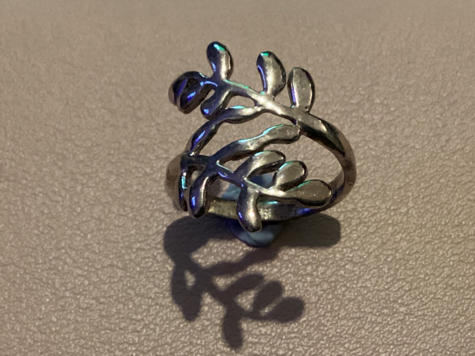 Pretty Sterling Silver Leaf Crossover Ring (N) - image 5