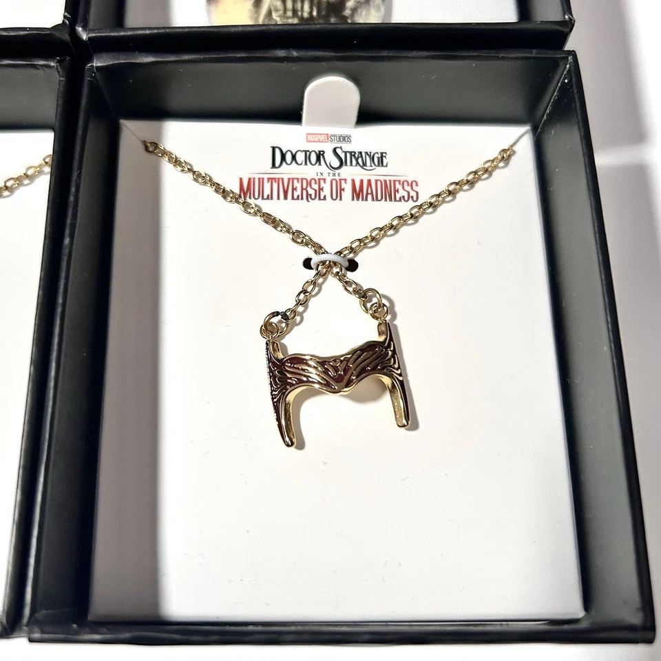 Lote de 4 colares Marvel novos na caixa - Imagem 4 de 4