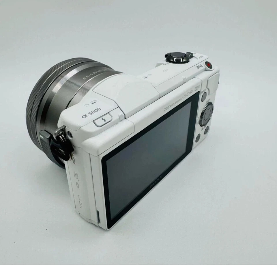 Cámara digital Sony Alpha a5000 20,1 MP - blanca (Kit con lente de 16-50 mm) excelente++++ Foto 4 de 4