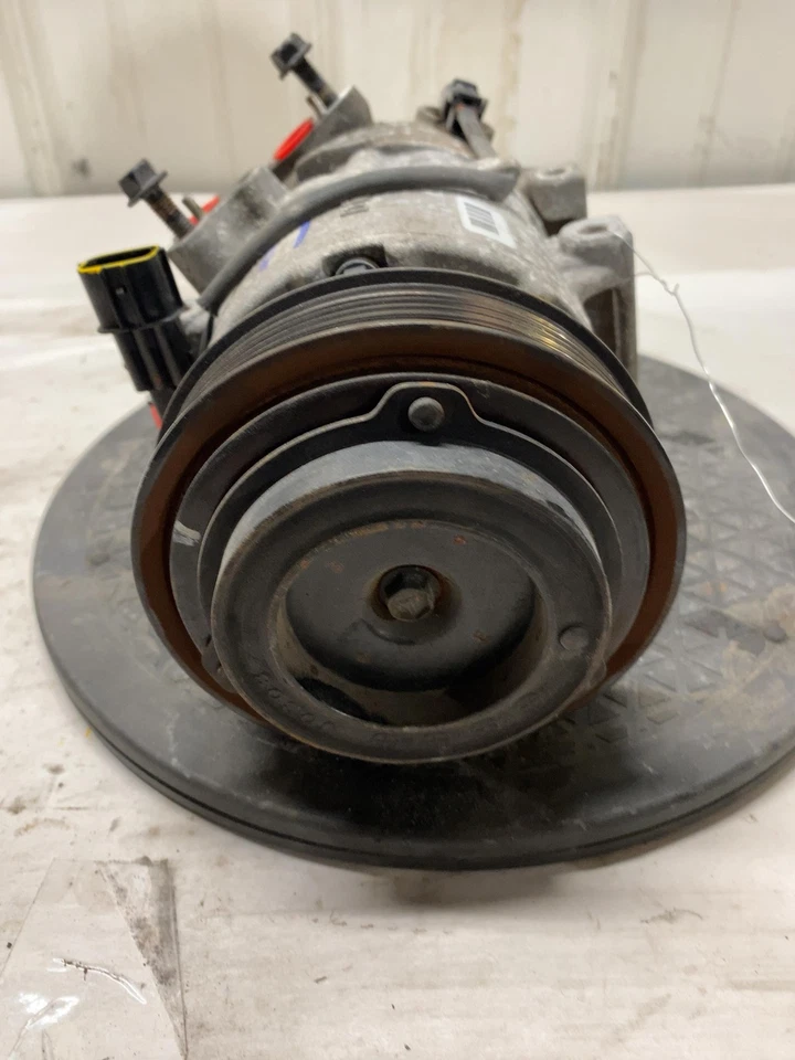 Compresor de aire acondicionado 10 11 12 13 14 15 16 KIA SPORTAGE Foto 2 de 4