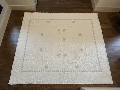 #8 Handmade Lavender/White Quilt 84x96. Ivory Cream & Pastel Star Pattern.