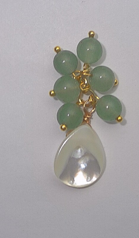 8PCS- REAL  MOTHER OF PEARL TEARDROPS  W/ NATURAL AVENTURINE BEADS 43MM LONG
