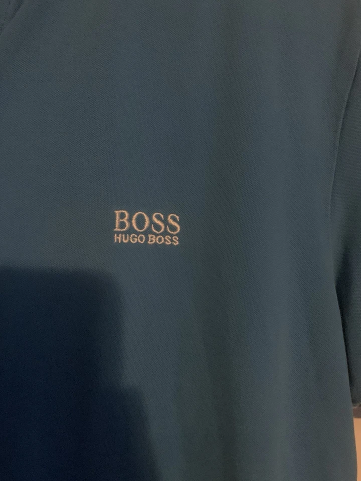 Camisa Polo Boss by Hugo Boss Para Hombre S Pequeña Azul Calce Ajustado Informal Usada-Excelente Foto 2 de 4
