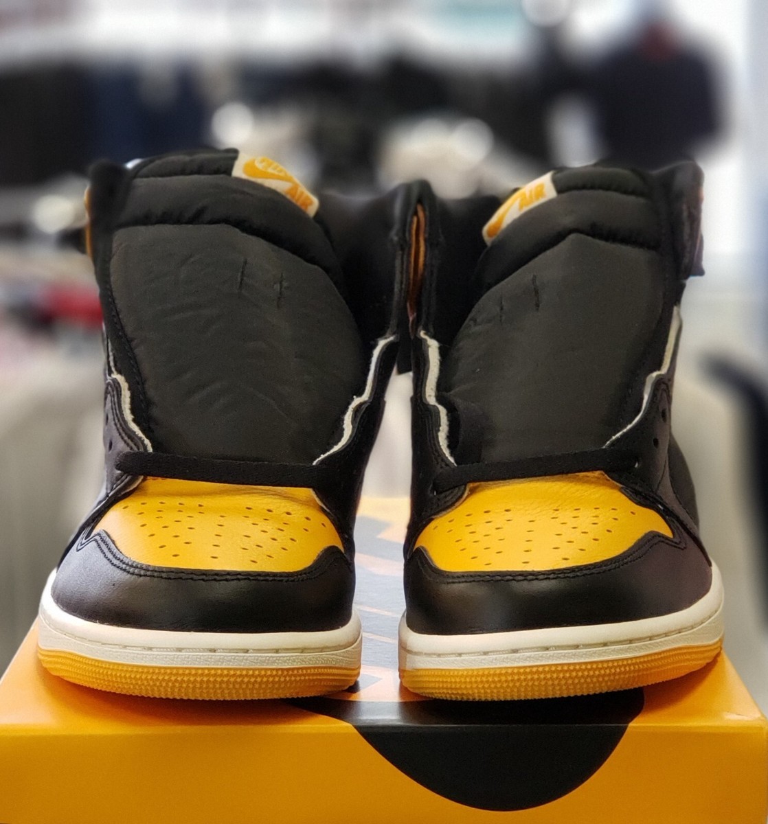 大人気!! ★ NIKE ★ Jordan 1 Retro High OG Taxi AIR JORDAN 1 RETRO HIGH OG 