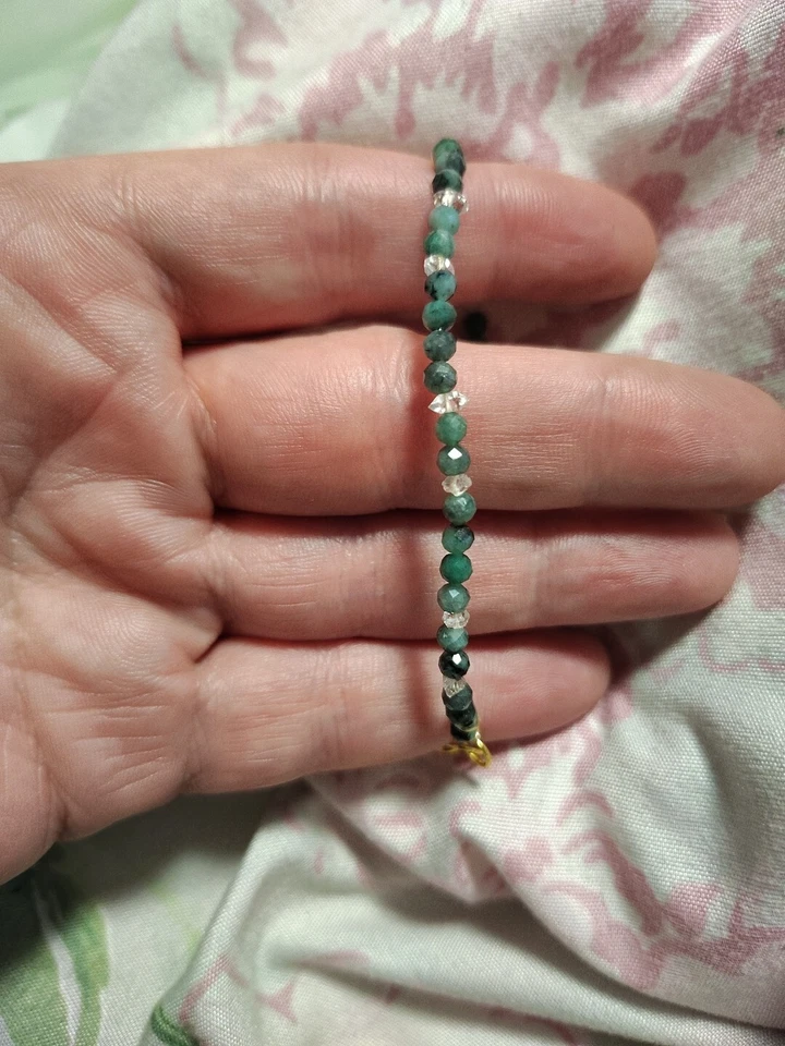 Pulsera de piedras preciosas esmeralda natural con diamantes Herkimer naturales Foto 4 de 4