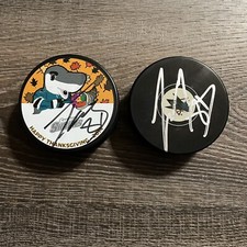 San Jose Sharks Tyler Kennedy Autographed Puck Set + Display Cubes
