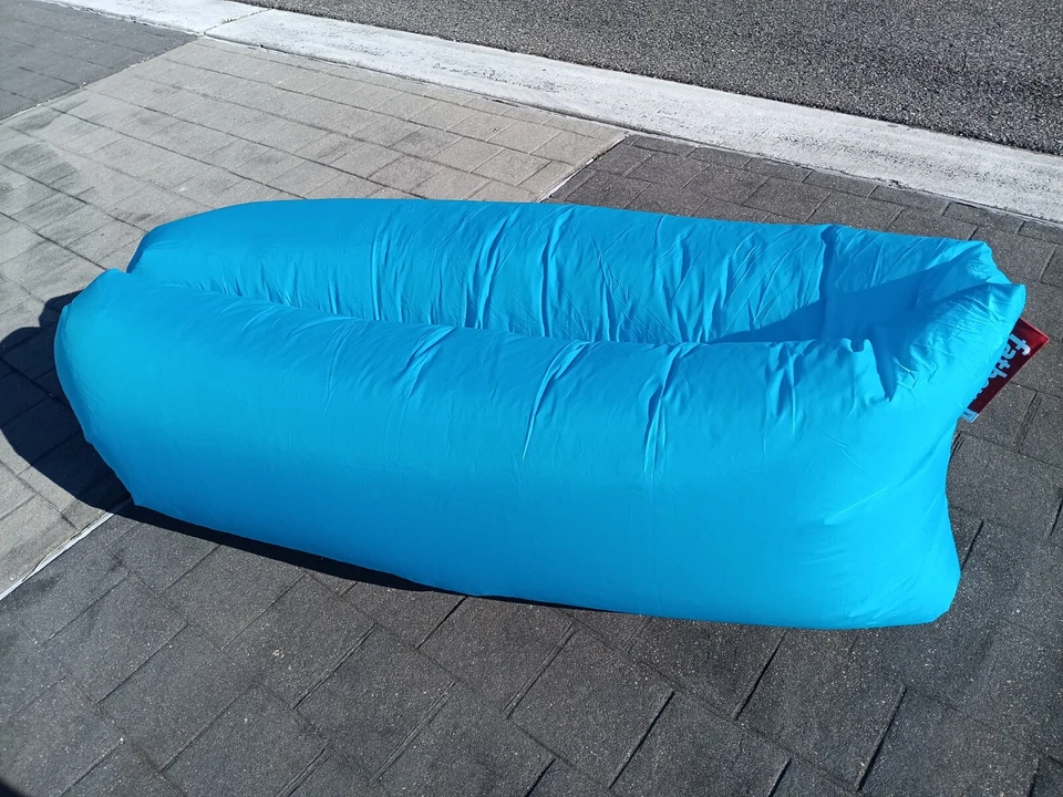 Fatboy Lamzac -The Original Version Inflatable Lounger & Carry Bag - Blue - Image 2 of 3