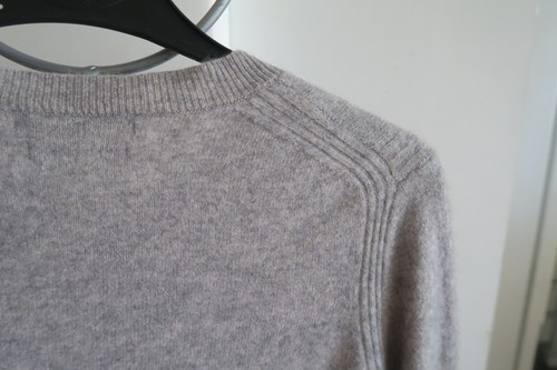 Pull gris col rond , manches longues, Mango, t: S. 100% cachemire. - Imagen 9 de 12