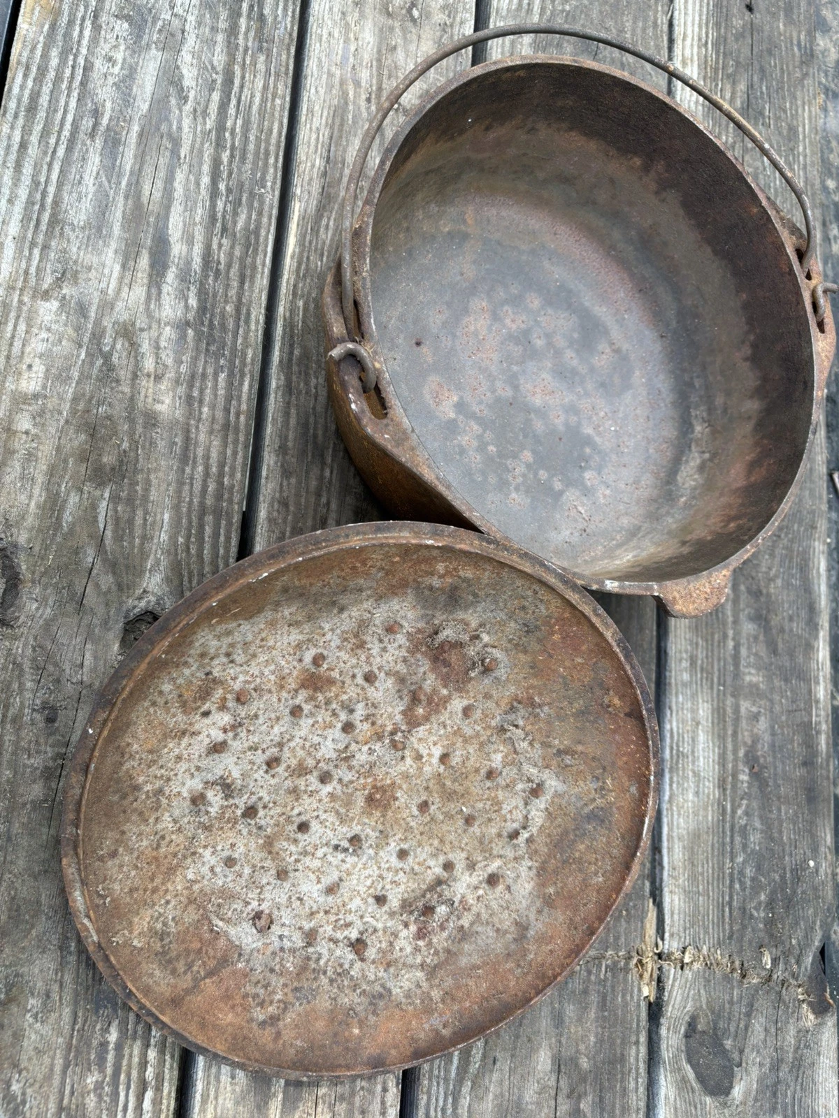 Vintage Cast Iron Bean Pot w/ Lid - 4 Quarts - 10" across top- Unbranded