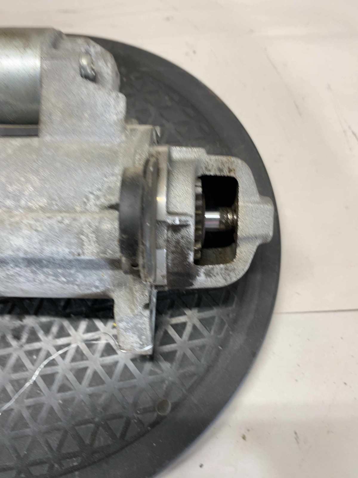 17-19 CHEVY CRUZE Starter Motor 49993 MILES AUTO TRANSMISSION ONLY 12673600