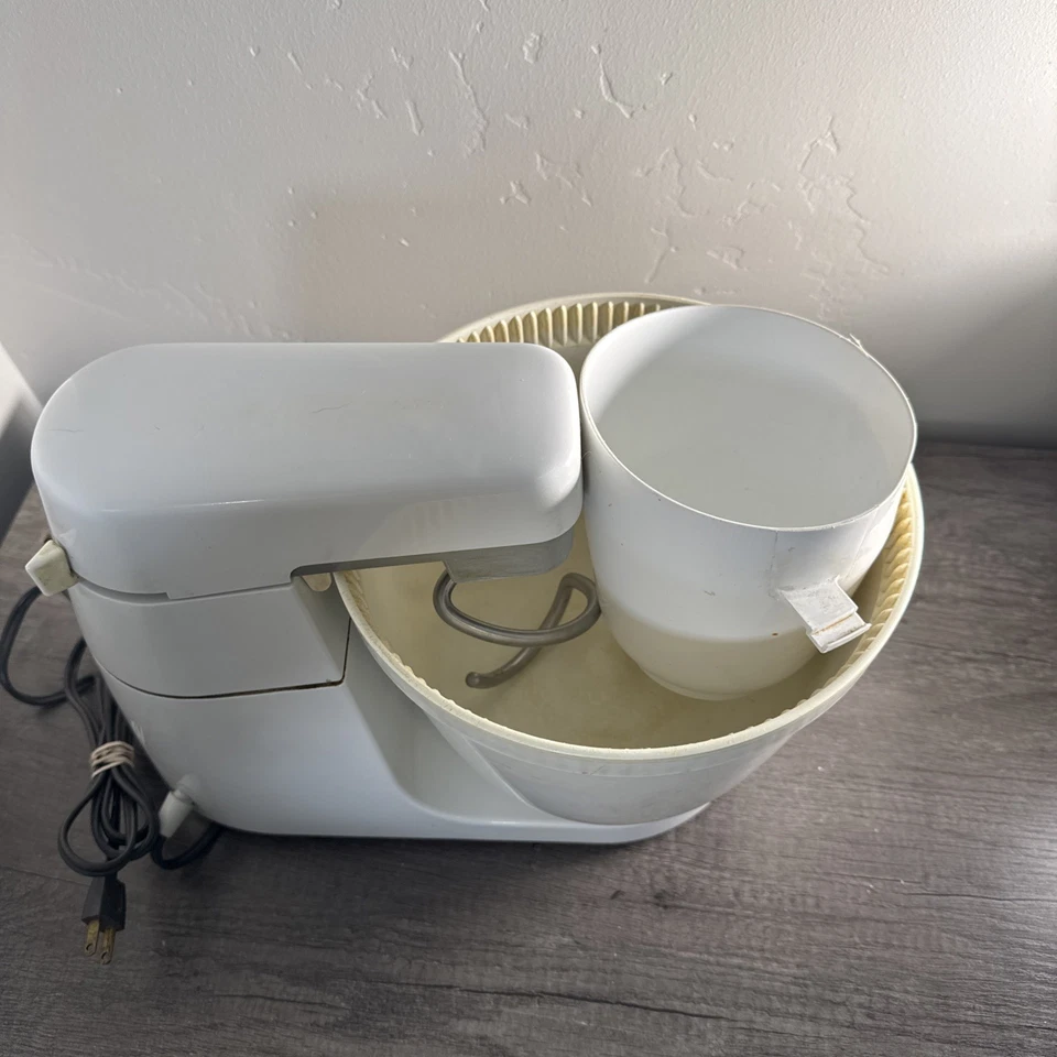 Batidora Braun KM 32 de colección soporte de encimera con gancho para masa de tazón Alemania Occidental Foto 2 de 4