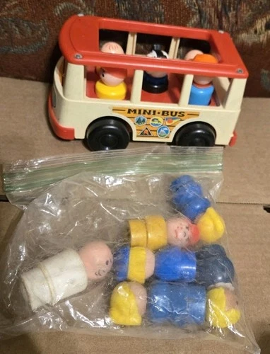 VINTAGE Fisher Price Little People Mini Bus 11 Figures