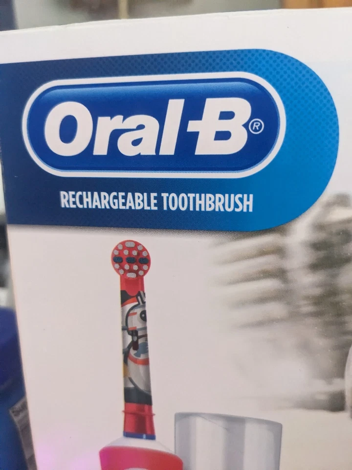 Disney Oral-B Star Wars Rechargeable Kid Electric Toothbrush Toothpaste BB8 - Image 2 of 4