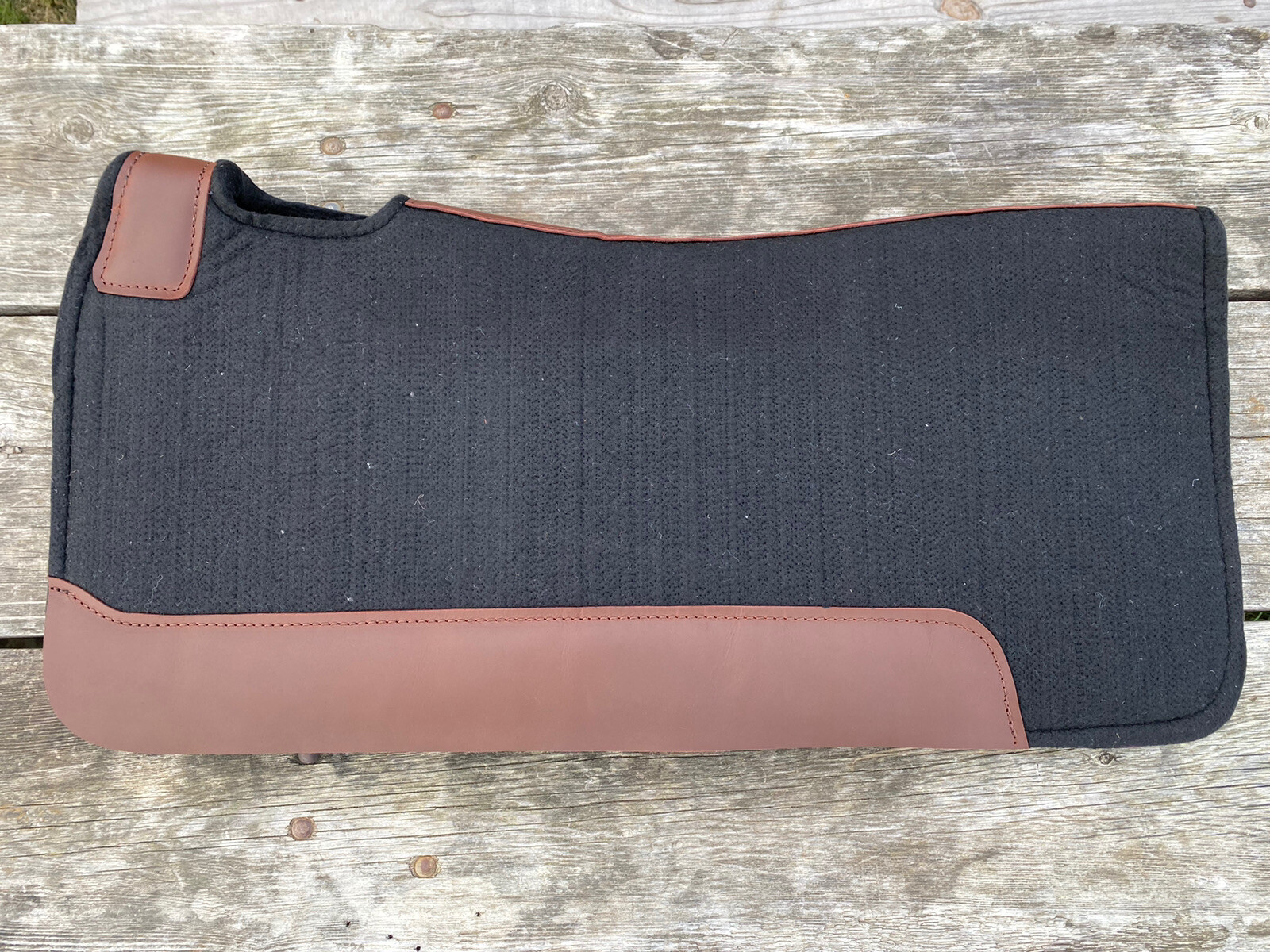 Black contoured felt Western saddle pad 32" x 32 x 1" eBay