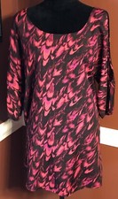 Express 3/4 Slit Sleeved Tunic Dress Black & Pink Small