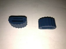 LIONEL PARTS , 50 GANG CAR BLUE BUMPERS , 69 MAINT CAR , 1 PAIR