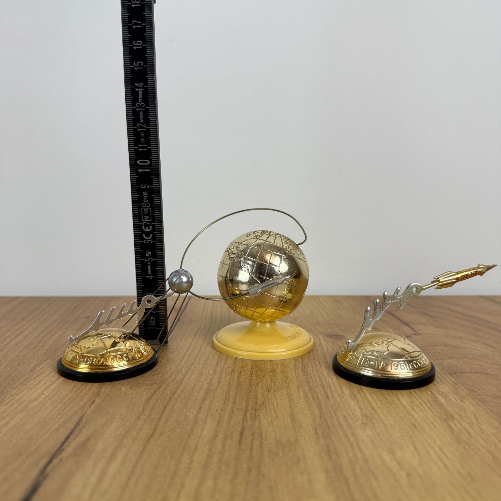 VINTAGE ROCKET SPUTNIK GLOBE VOSTOK RUSSIAN SPACE PROGRAM 3 SOUVENIRS USSR CCCP