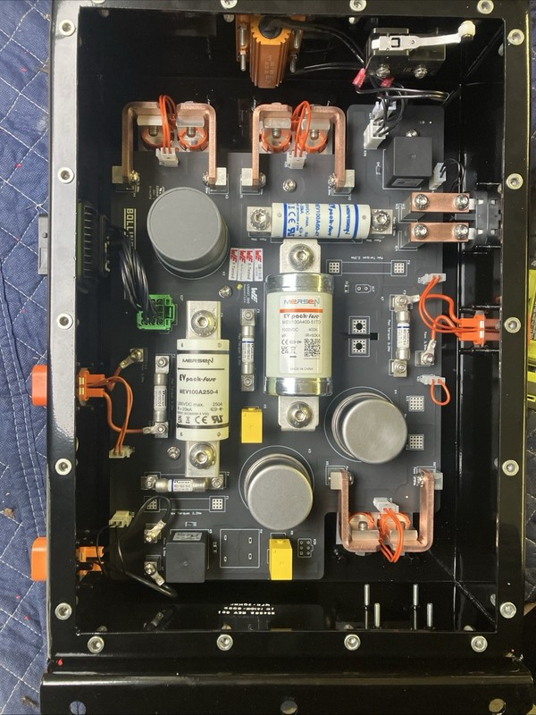 EV VEHICLE Power distributor FULL of Fuses Connectors Electrical Components NEW