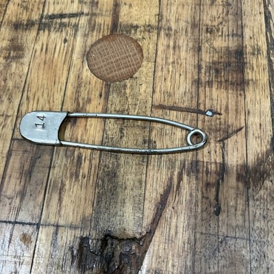 Large Vintage KEY TAG Laundry/ Gym Locker Basket/Horse Blanket 4  Safety Pin #14
