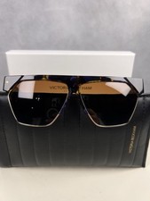 NIB Victoria Beckham VB622S Sunglasses in stunning blue and tortoise hues