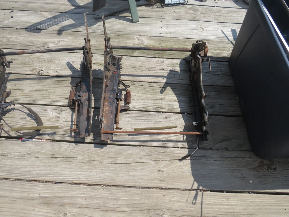 89 TOYOTA SUPRA Front Bucket Seat tracks left right - Image 3 of 4