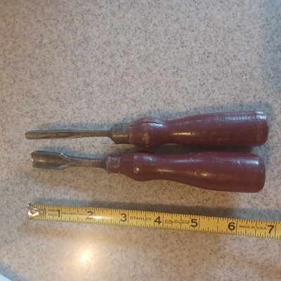 2 Vintage Wood Lathe Turning Gouges  1/4'' & 1/2''