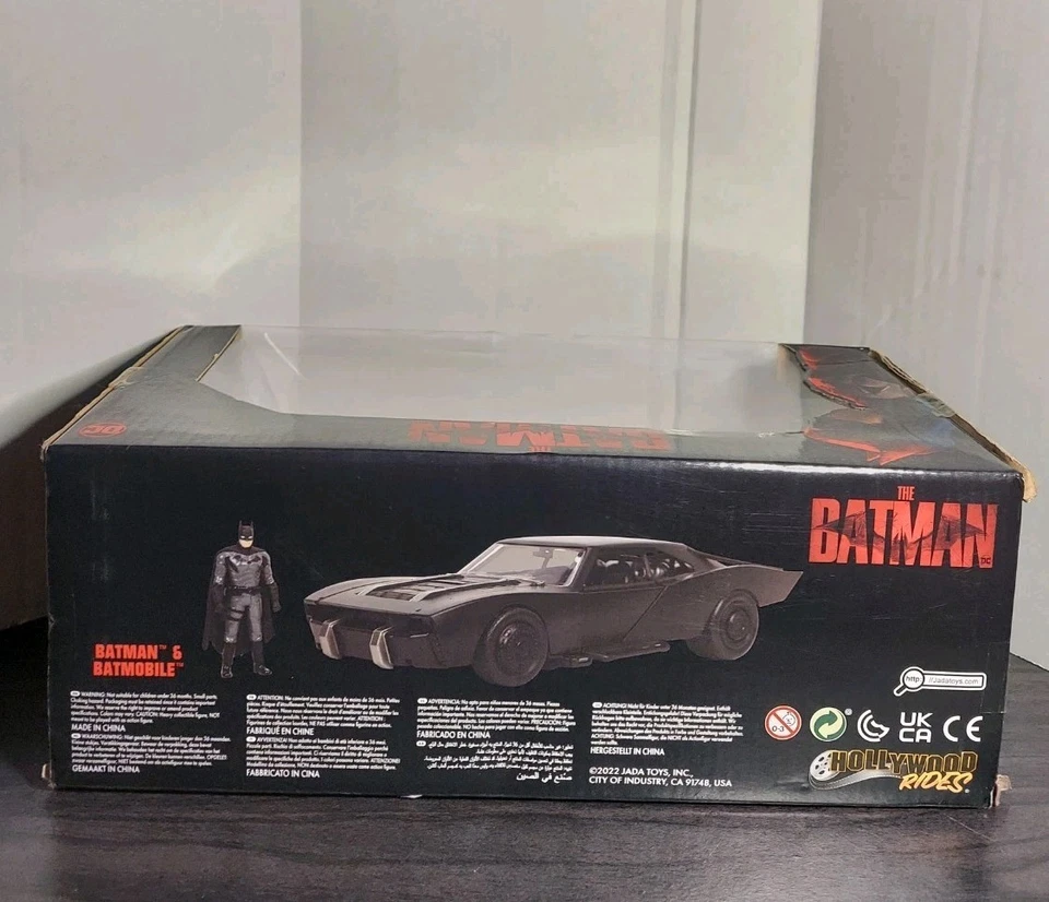 DC Comics 1:24 The Batman Batimóvil Die-cast Car con figura de Batman de 2,75" Foto 3 de 4