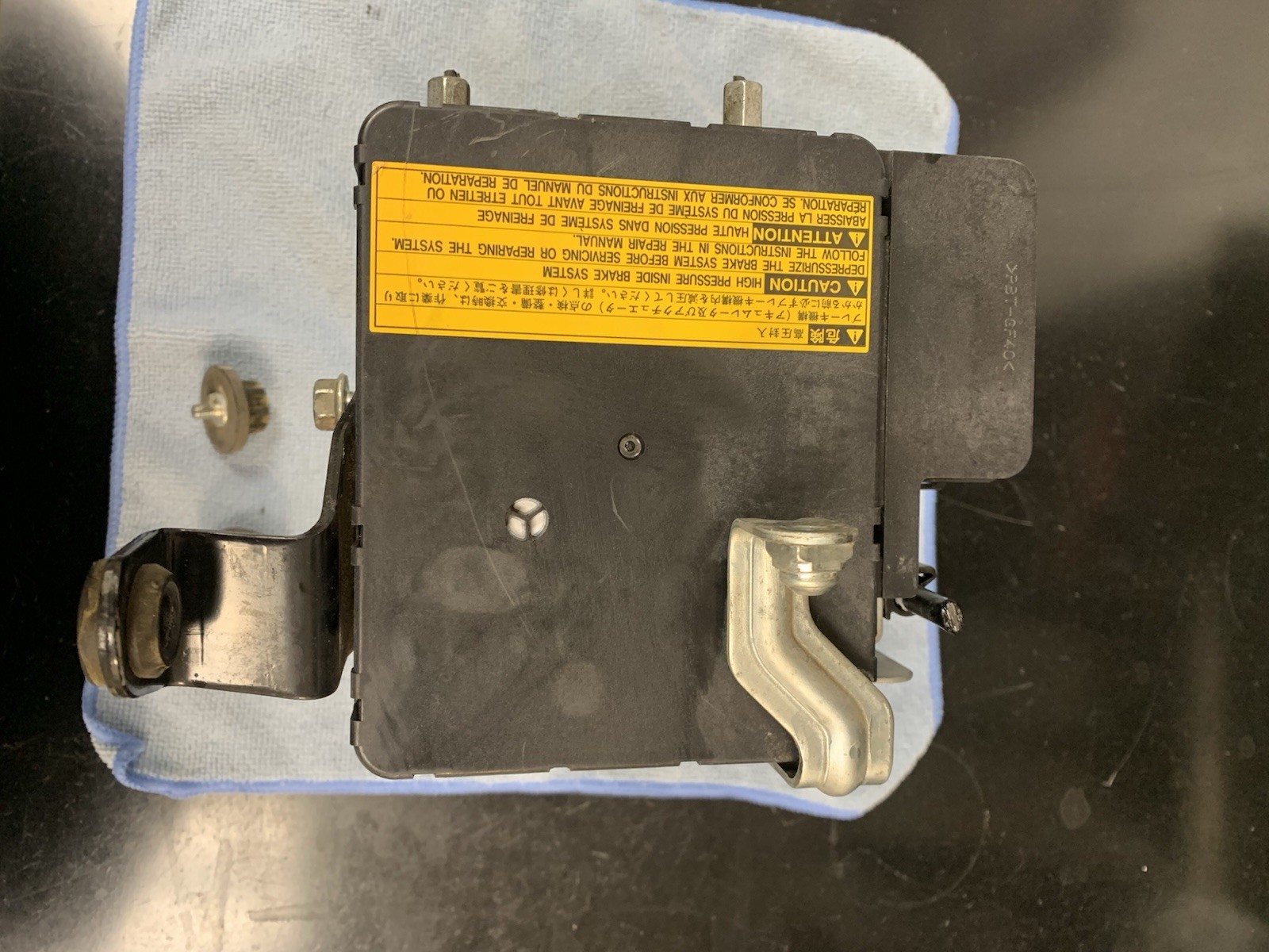 2004-2009 TOYOTA PRIUS HYBRID ABS ANTI LOCK HYDRAULIC BRAKE PUMP SYSTEM MODULE