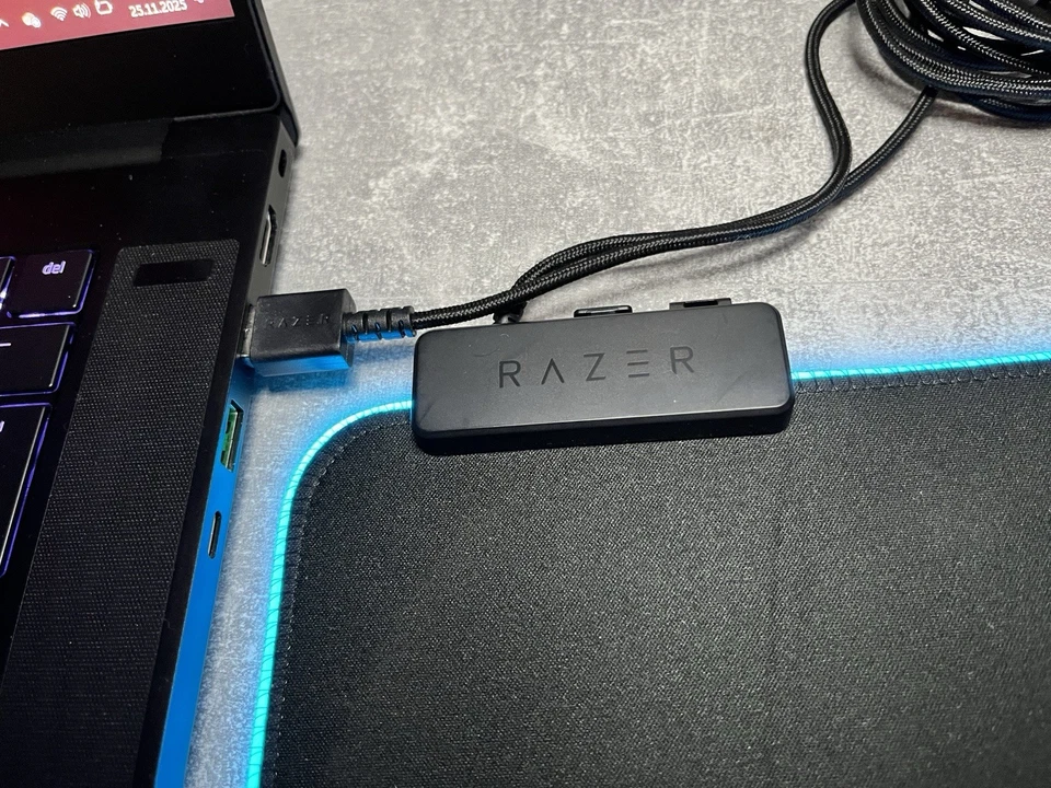 Razer Blade 15 RTX 3070 mit Mousepad 1TB SSD 16GB RAM Intel Core I7 - Bild 4 von 4