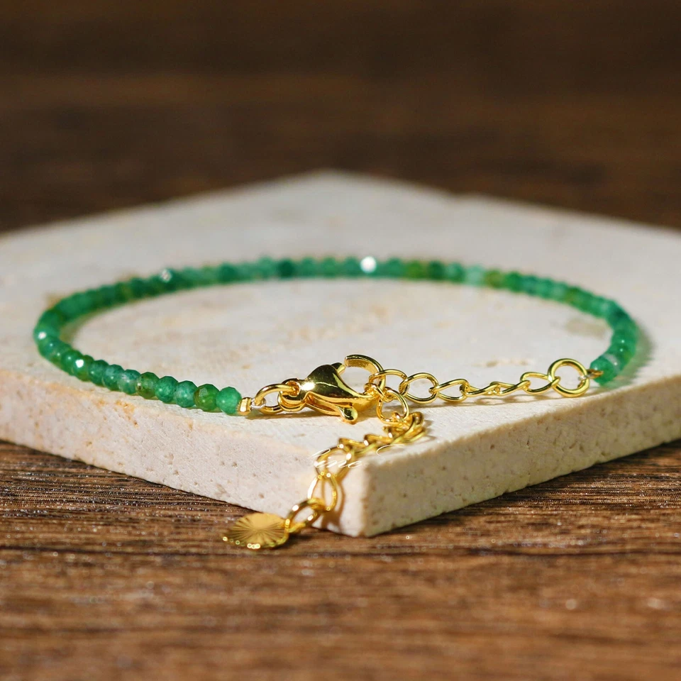 Delicado brazalete minimalista de reiki curativo con cuentas de piedras preciosas esmeralda verde para mujer Foto 2 de 2