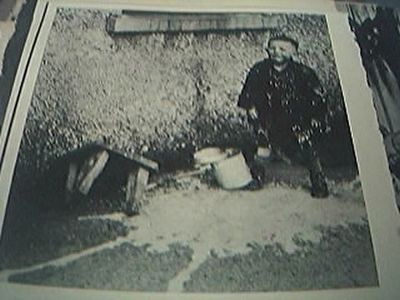 zeitungsschnitt 1956 shamy connor weint über verschüttete milch thomastown m62-6