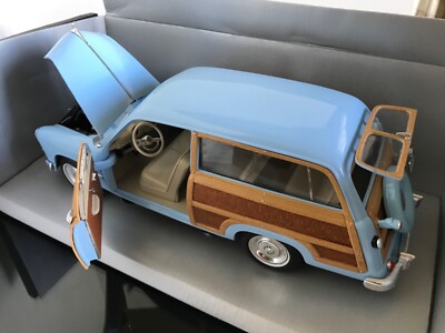 1:18 FORD WOODY WAGON 1949 MOTOR CITY CLASSICS LIGHT BLUE 1:18 FORD WOODY WAGON 1949 MOTOR CITY CLASSICS LIGHT BLUE
