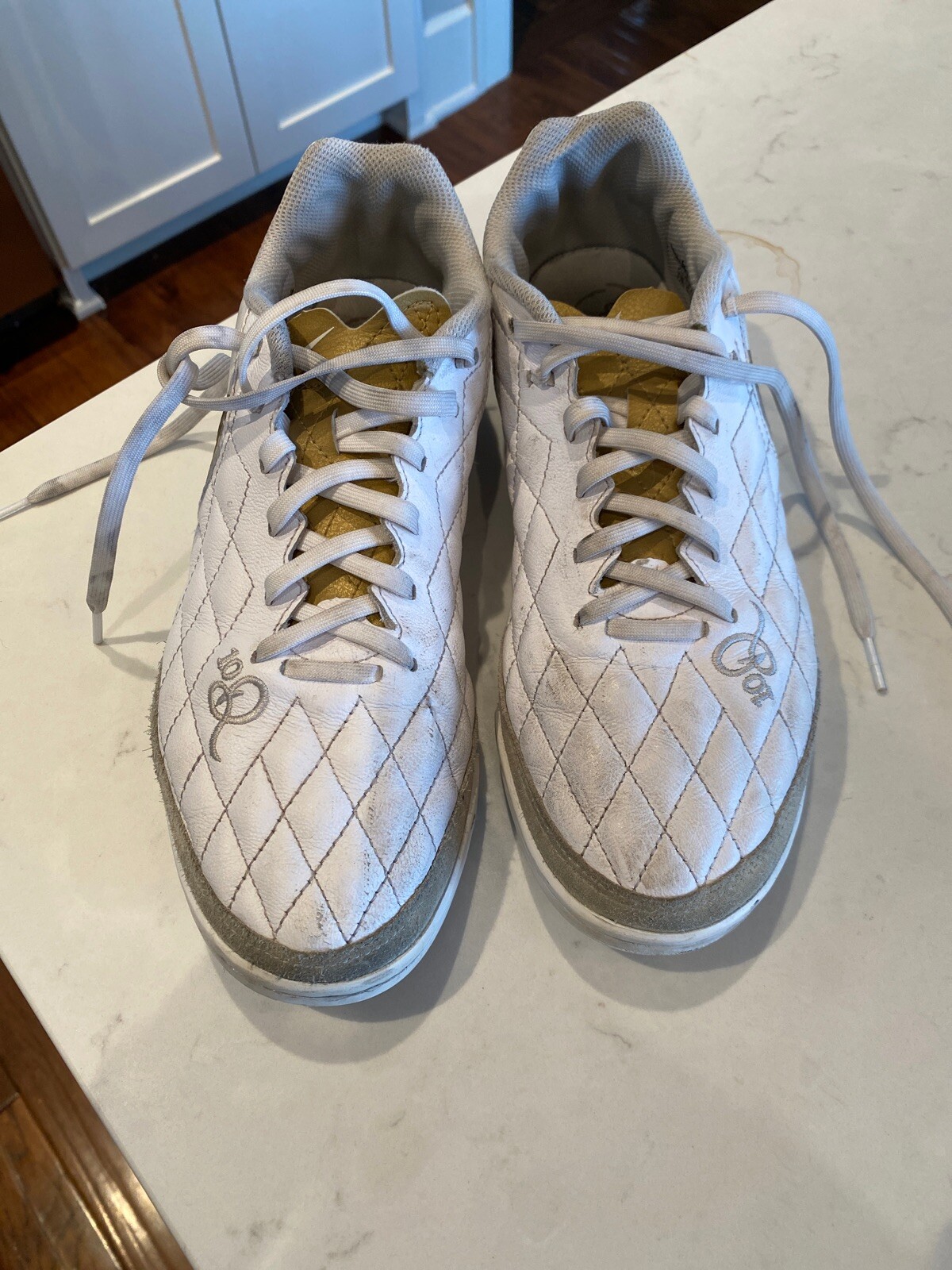 nike youth soccer shoes