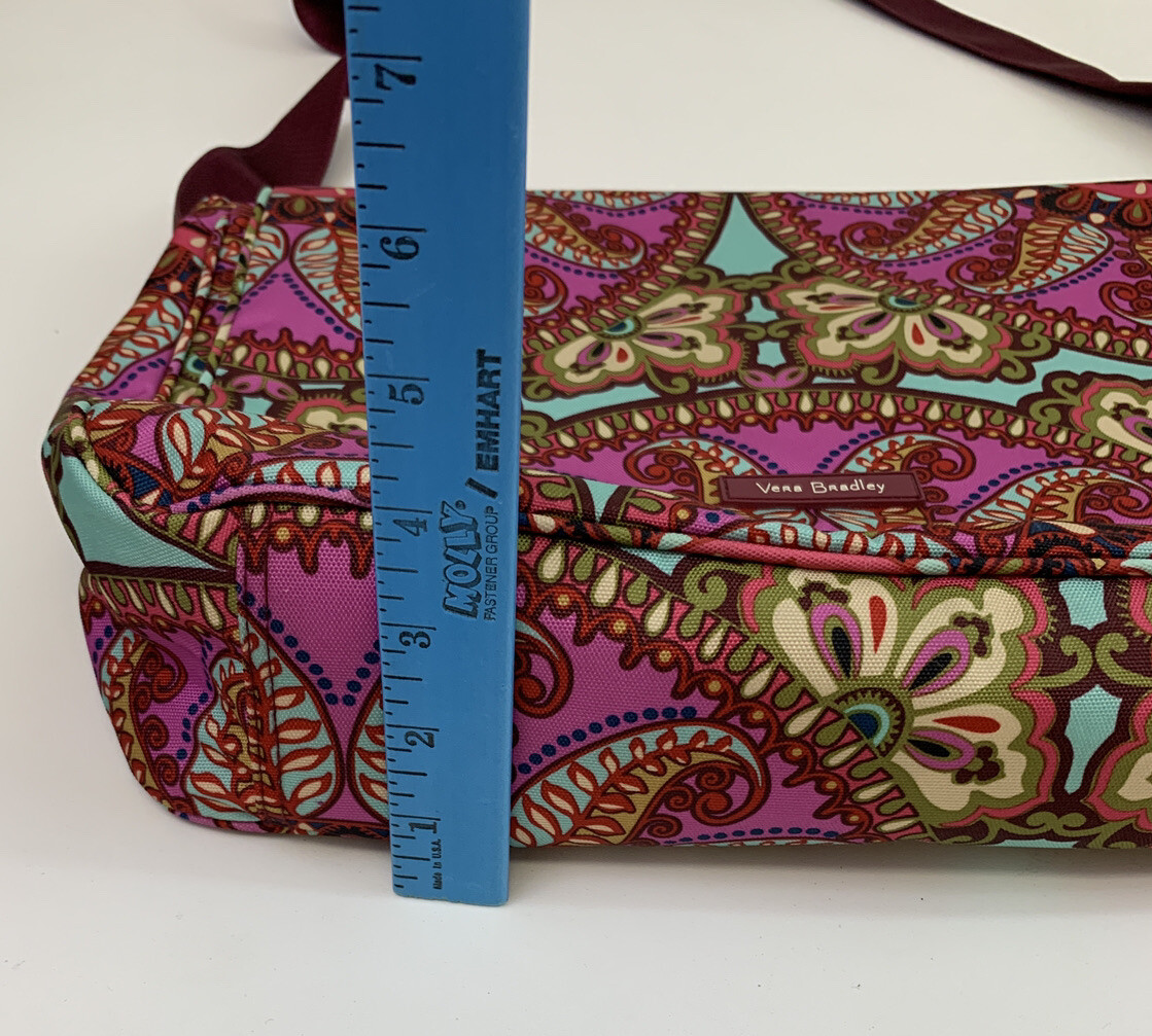 Vera Bradley Lighten Up Essential Messenger Bag Resor… Gem