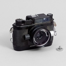 Nikonos III Underwater 35mm Film Camera  28mm f/3.5 Lens   Clean, Seals Good