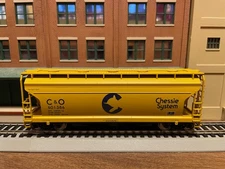 Atlas HO  18922 C&O Chessie System ACF 3560 Covered Hopper #601386 in HO