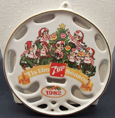 Vintage 1982 4'' Ceramic Ornament 7-Up ''Tis The Season'' Christmas Holiday
