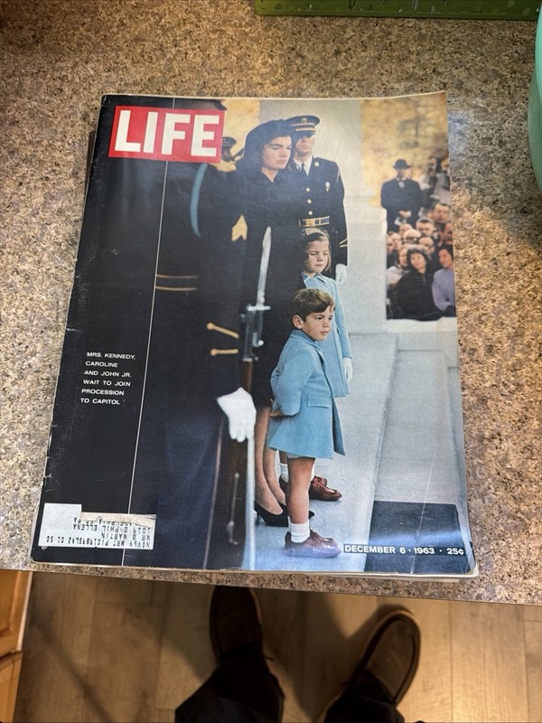 Life Magazine 12/6/63 Mrs. Kennedy Caroline & John Jr. Wait To Join Procession.