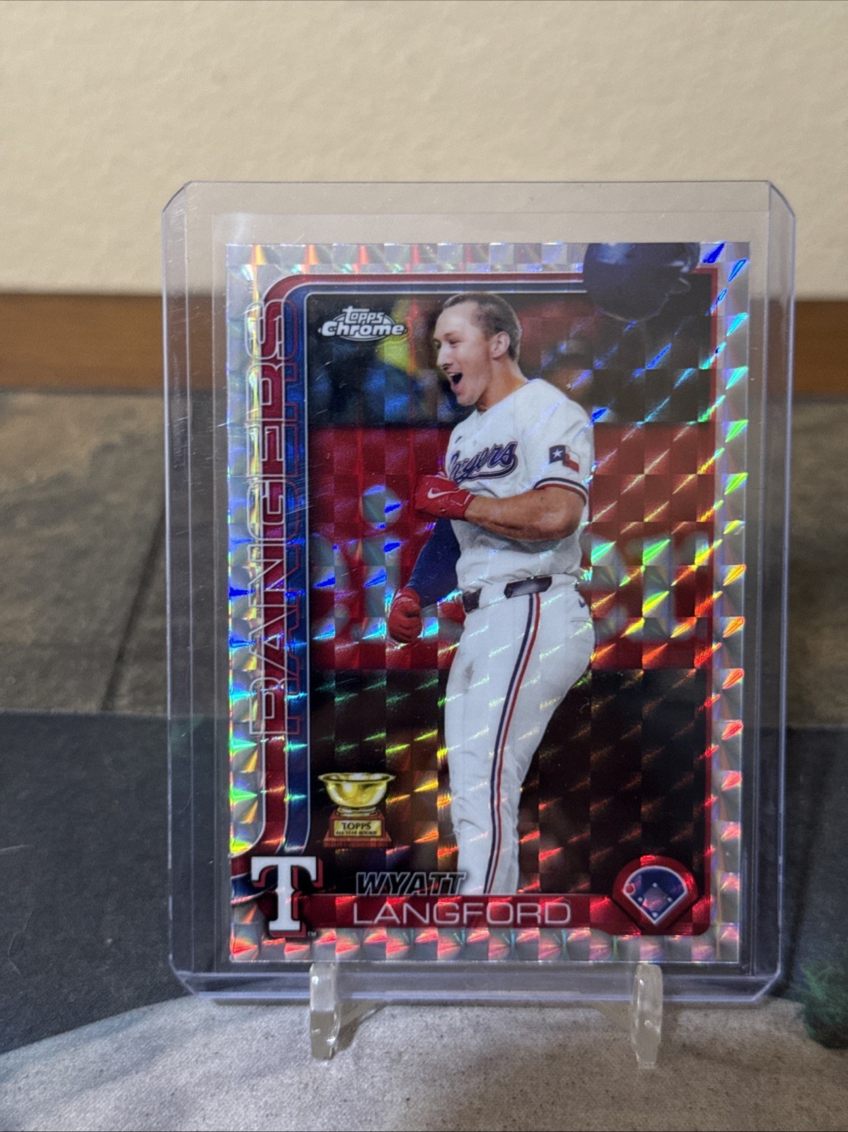2025 Topps Chrome - Wyatt Langford #68 Geometric Refractor - Texas Rangers