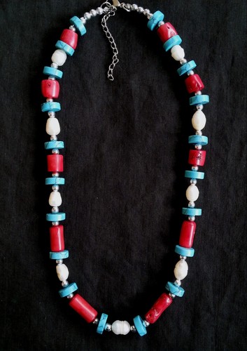 Vintage Coral, Pearl & blue Howlite necklace 58 grams - Picture 6 of 6